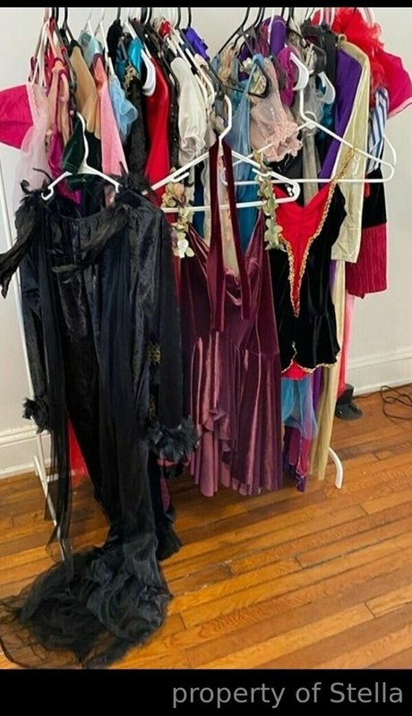 zwerg-trans-onlyfans perfekte nackt bild