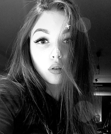 Laura Salvia hübsche sexy galerien