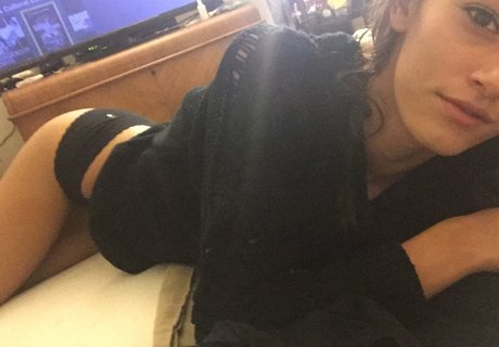 Lexi Cummins nackt erotische bilder