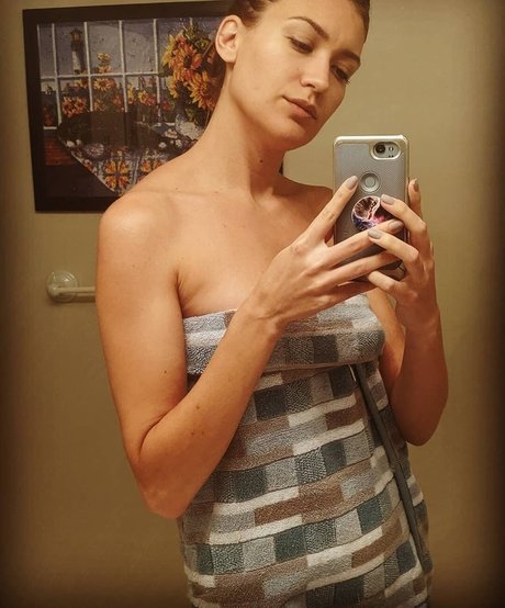 Erin Steeby hübsche nacktheit galerien