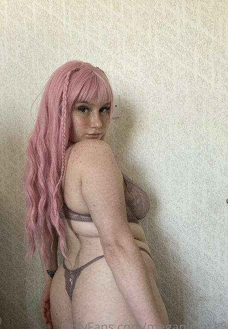 Meganlmack5 model nackte galerie