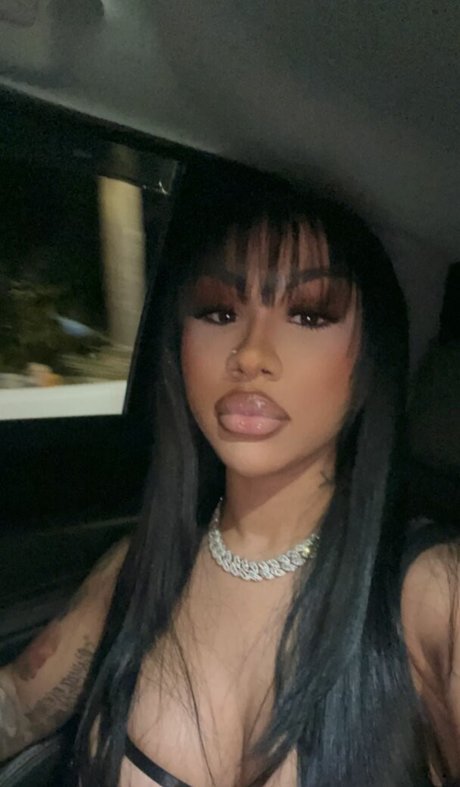 Ari Fletcher erwachsene nette bilder