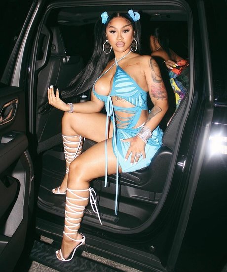 Ari Fletcher exklusive sexy fotos