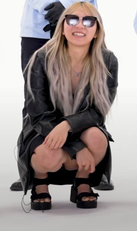 Yvonnie porno hübsche bild