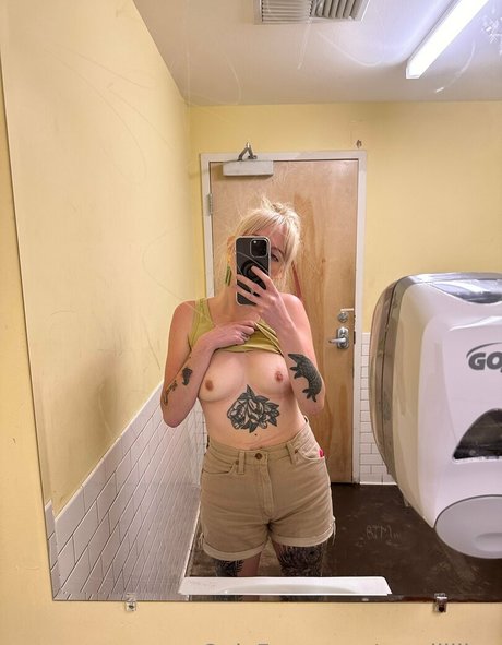 trans-milf-onlyfans erwachsene schöne bilder