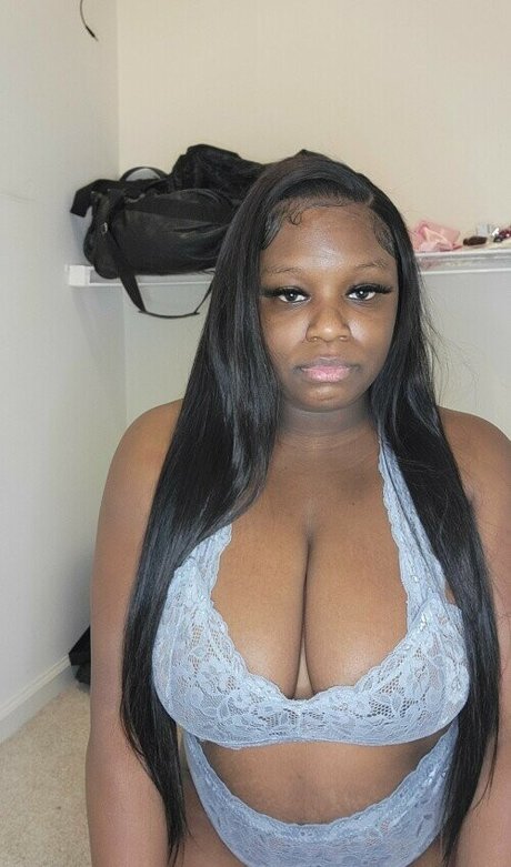 vollbusige milf onlyfans nacktheit erwachsene archiv