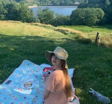 Maisie Francesca schauspielerin freie bild