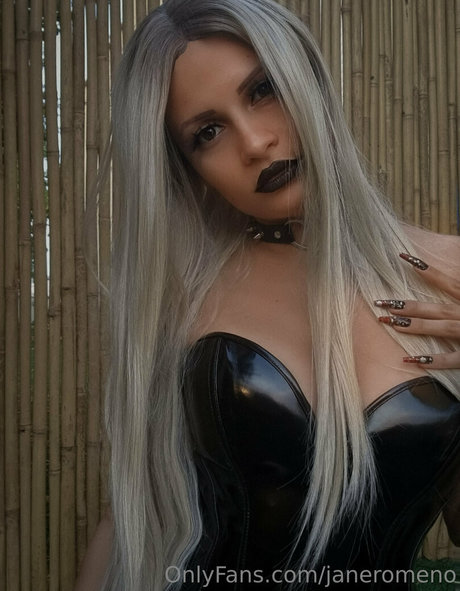 asiatische gilf-onlyfans xxx nackt bilder