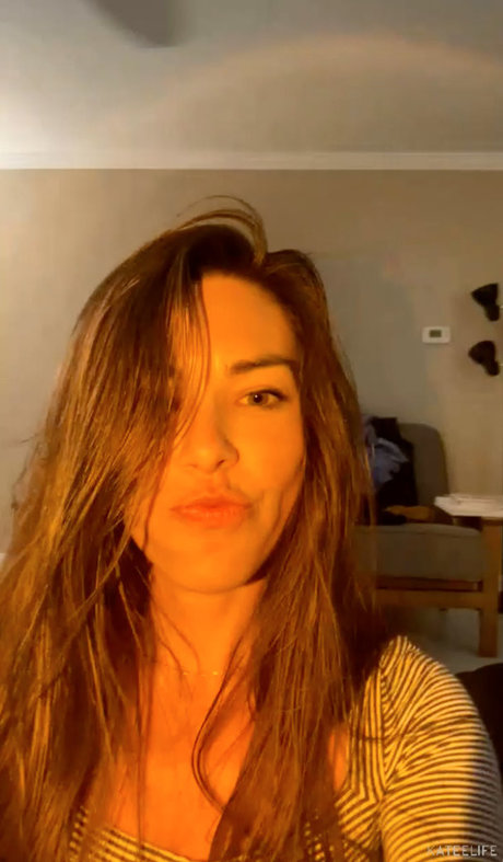 Katee Owen pornostar nette fotos