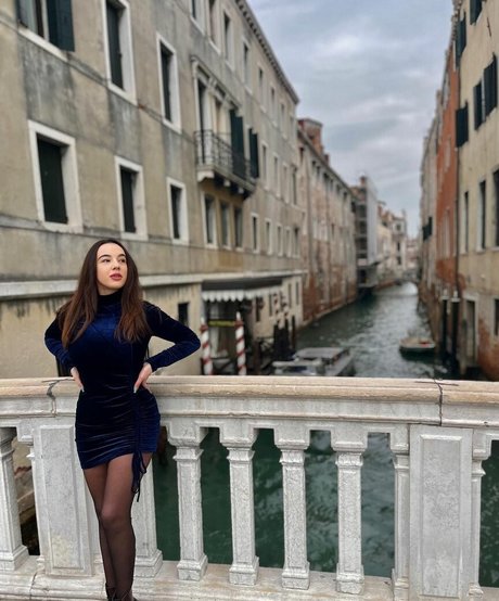 kurze teen-onlyfans exklusive heiße fotos