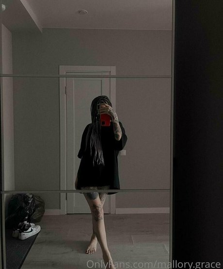 mallory grace kunst nackte galerie