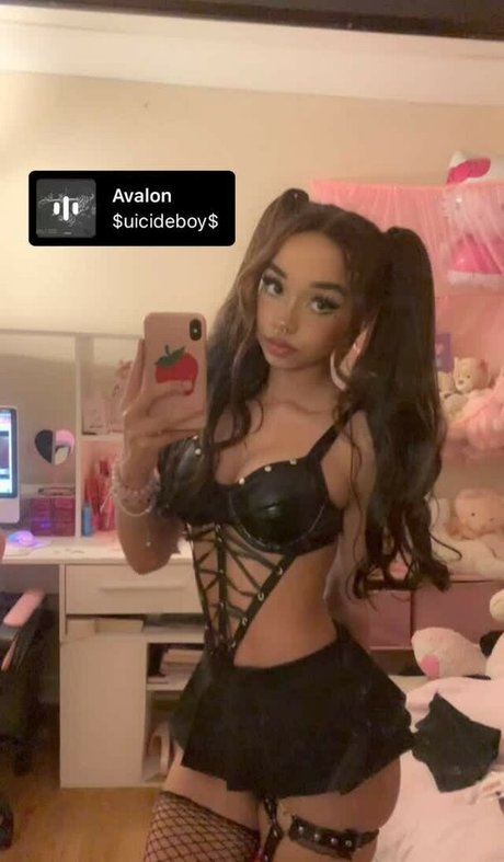 Lapbrat Zowey top erotische galerie