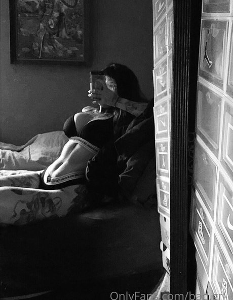 bad grl_ erwachsene xxx foto