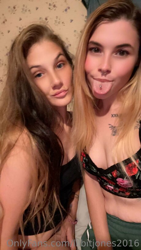 Lilbitjones2016 freie nackt bilder