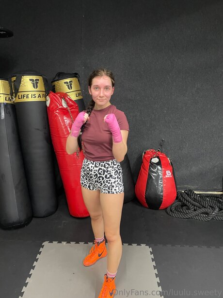 asiatische männliche onlyfans perfekte top fotos