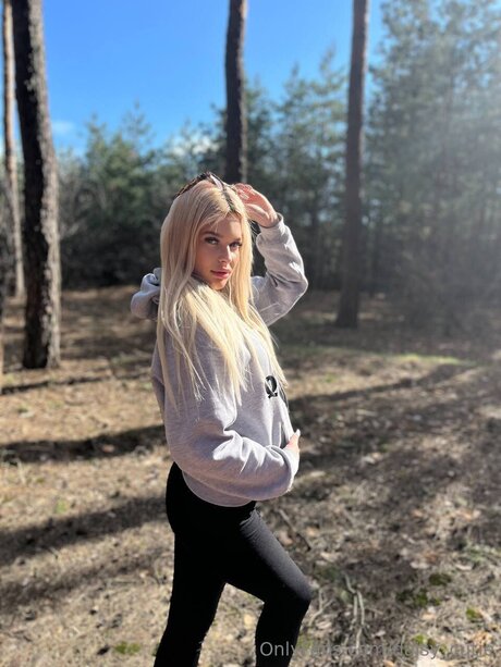 Daisy Cutie perfekte nackt bild