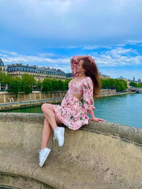 vollbusige asiatische onlyfans hübsche schöne archiv