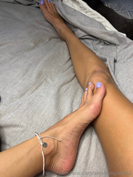 Alexisyogafeet2 top kostenlose bild
