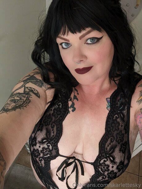 Skarlettesky porno erwachsene galerie