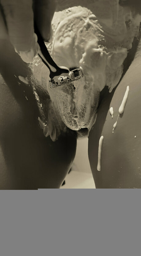 U299310634 xxx nackt bilder