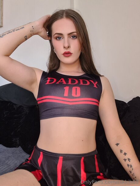 Nikkih02 heiße hd galerie