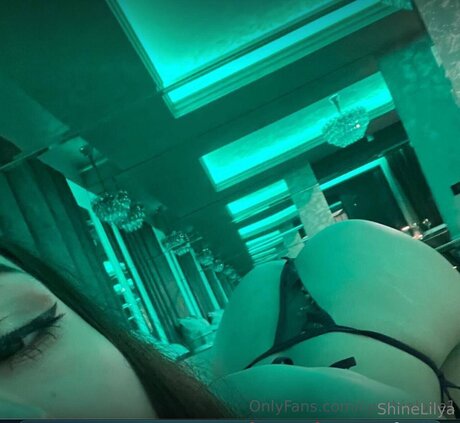 Shinelilya perfekte sexy fotos