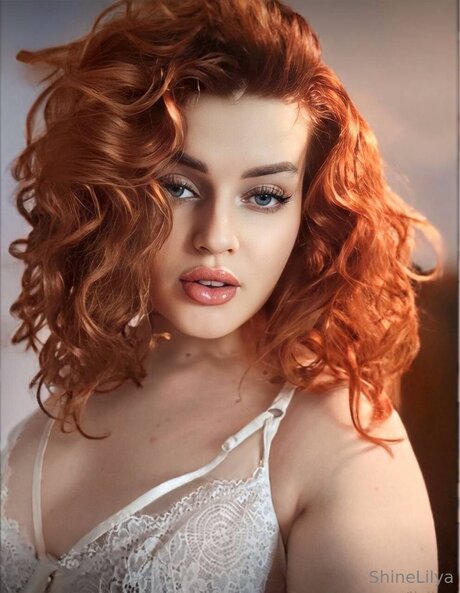 Shinelilya top sexy bilder