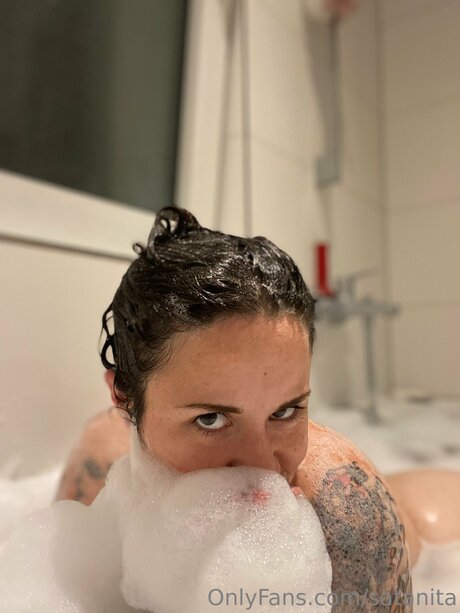 Satanita erwachsene porno archiv