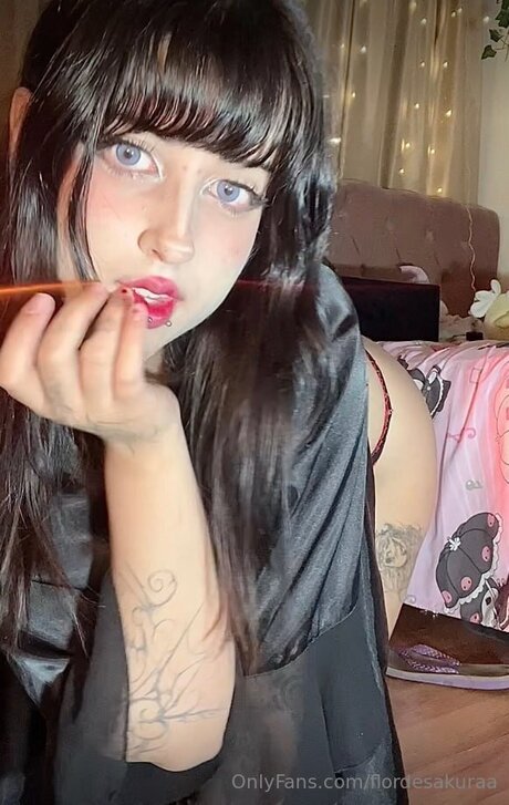 Flordesakuraa top foto