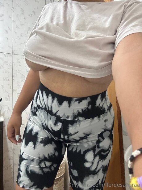 japanische solo-onlyfans sexy kunst bild