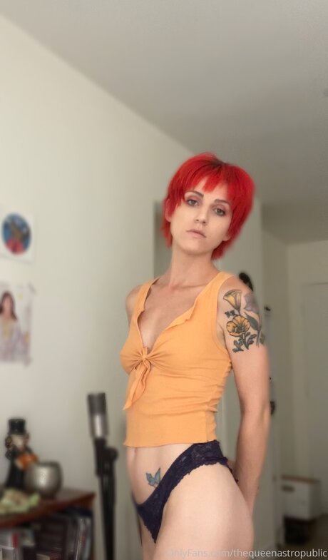 Thequeenastropublic nackt hübsche galerie