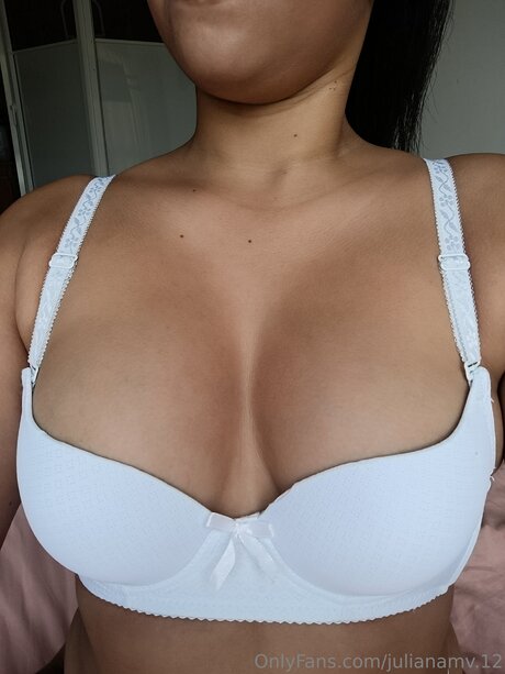 Julianamv 12 perfekte pornographische archiv