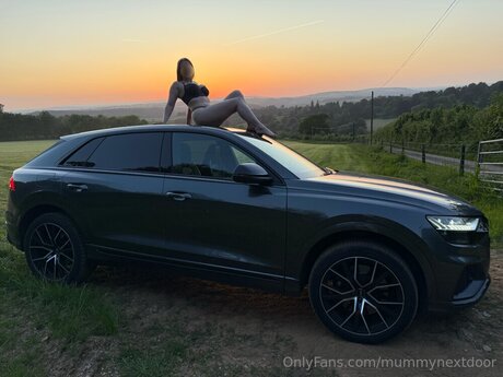 Mummynextdoor schöne exklusive archiv