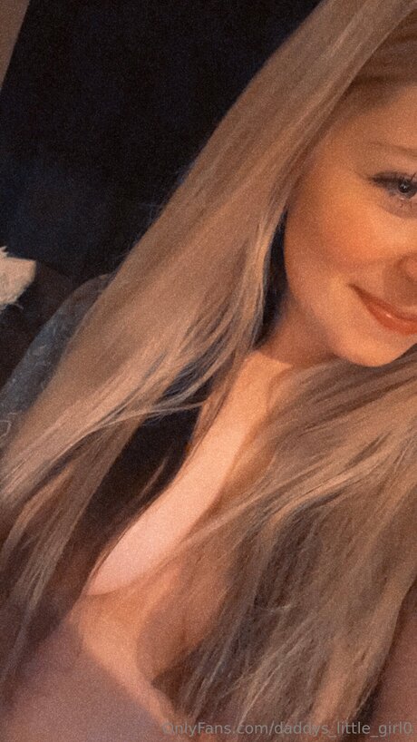 Daddys Little Girl0 freie porno foto