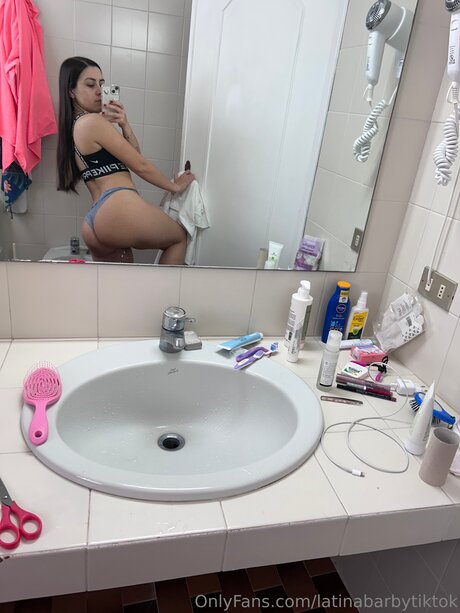 Latinabarbytiktok nackt beste foto