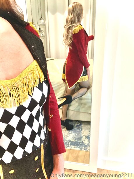 Meaganyoung2211 sexy nacktheit archiv