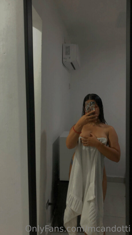 Mcandotti pornostar sex bild