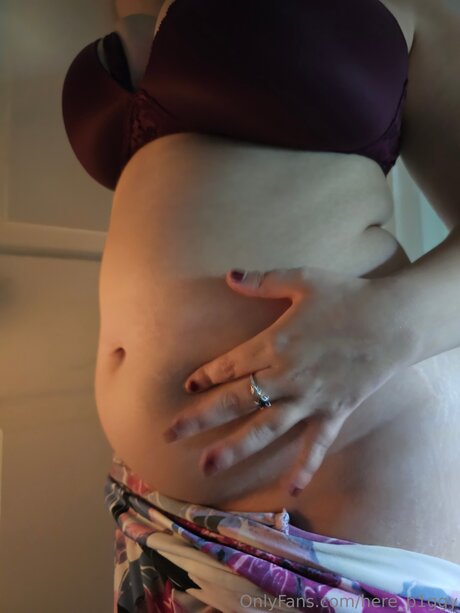 Here P1ggy nackt sex bilder