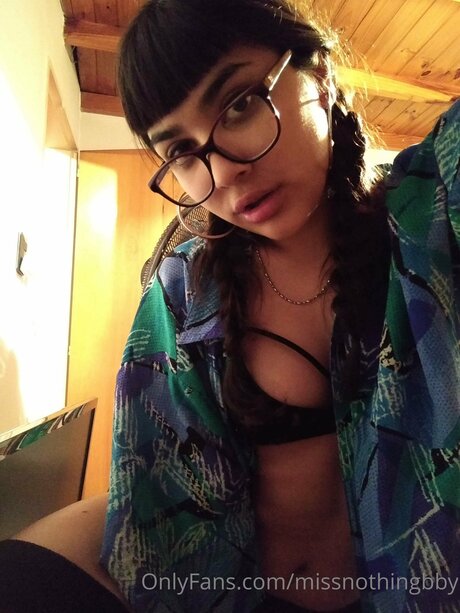 Missnothingbby schauspielerin xxx foto