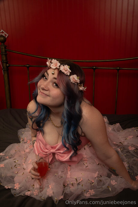 mollige milf onlyfans xxx hd bild