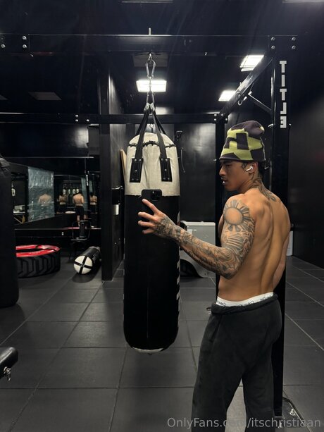 alter mann nur fans nacktheit bilder