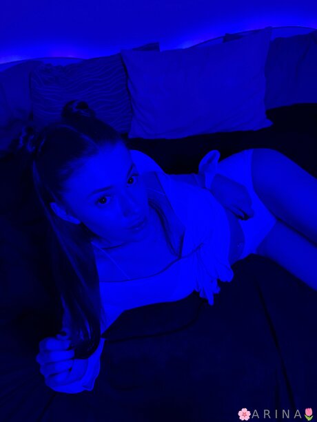 Arina Stars kostenlose erwachsene galerien