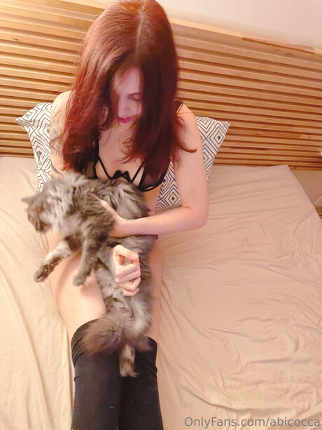 Abicocca model hd fotos