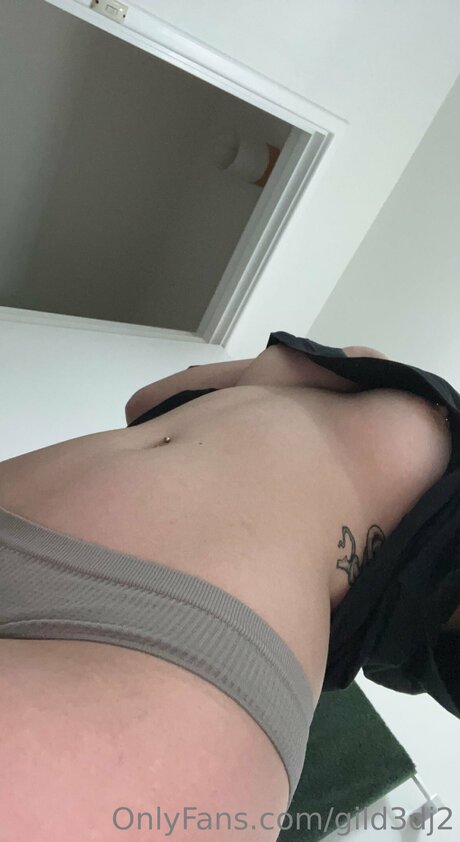 Gild3dj2 nacktheit pornografische galerien