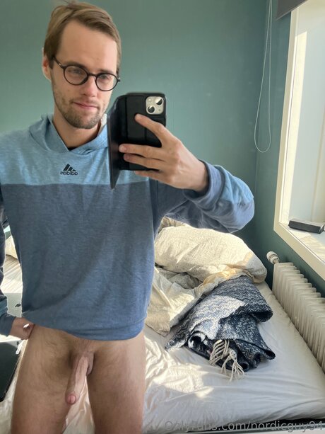 Nordicguy94 kunst nackten fotos