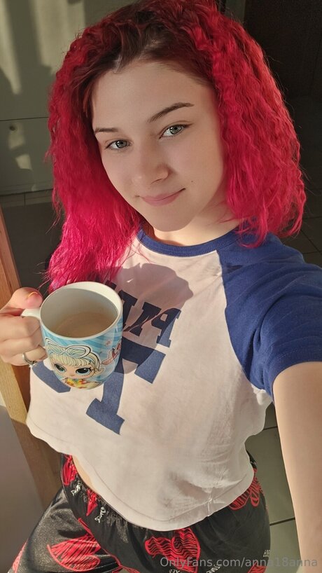 Anna18anna model perfekte galerie