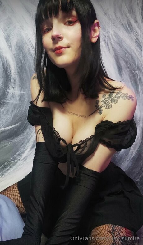 Lusy Sumire model porno bilder