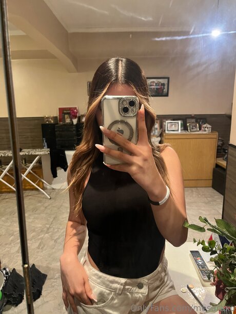 asiatische asmr-onlyfans erwachsene pornografische foto