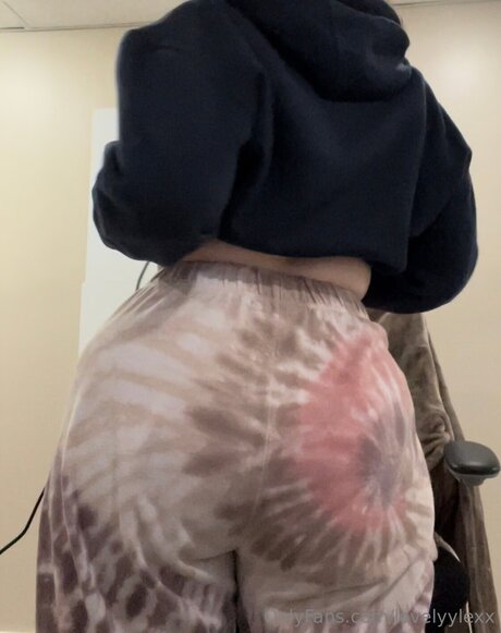 Lovelyylexx schöne erwachsene bild