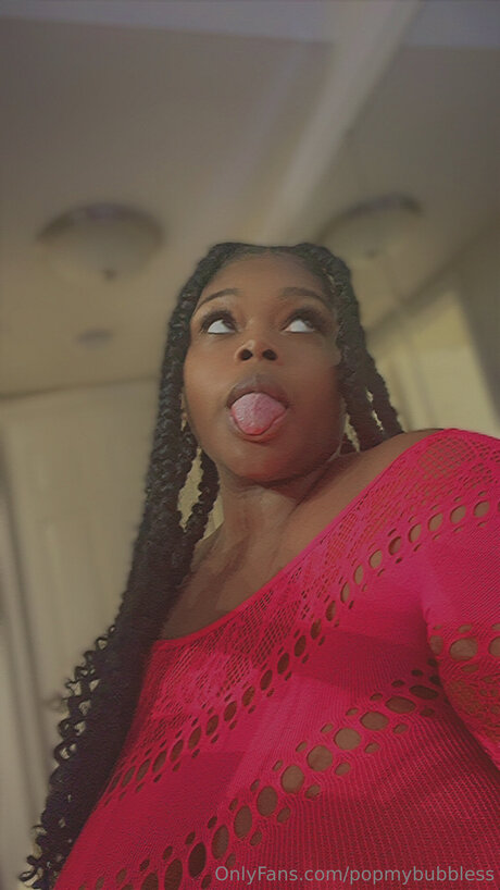 Popmybubbless schauspielerin exklusive bilder